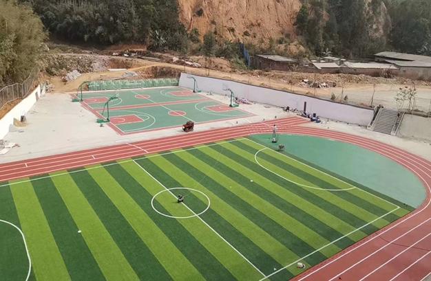 廣東省肇慶市華僑實(shí)驗(yàn)學(xué)校運(yùn)動(dòng)場(chǎng) 廣東省肇慶市華僑實(shí)驗(yàn)學(xué)校運(yùn)動(dòng)場(chǎng)